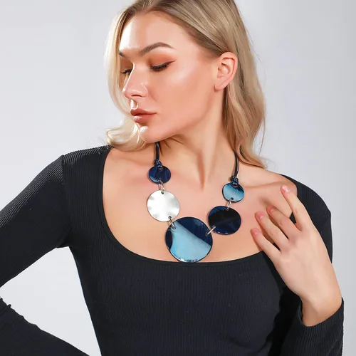 Vista 2 de Bocar Collar con colgante de acrílico irregular grueso para mujer, collar grande de 22 pulgadas