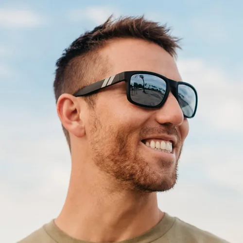 Vista 6 de Blenders Eyewear Canyon Gafas de sol polarizadas Estilo activo, marco duradero 100% protección UV Unisex