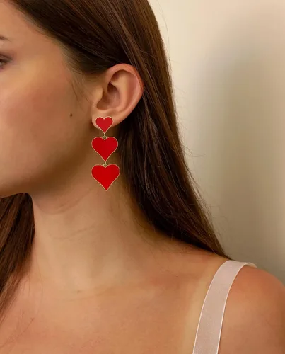 Vista 4 de Aretes colgantes con forma de corazón entrelazado para mujer, aretes colgantes en forma de corazón para mujer, hipoalergénicos, elegantes aretes