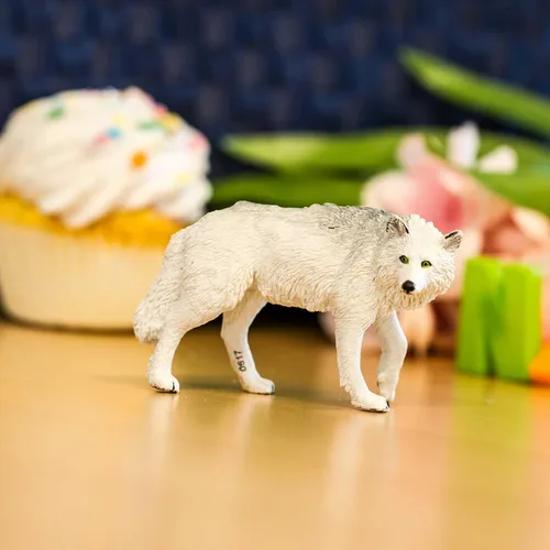 Vista 5 de Safari Ltd. Figura de lobo blanco, realista, pintada a mano de 3.6 pulgadas, juguete educativo para niños, niñas y niños a partir de 3 años