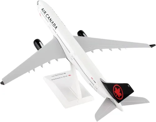 Vista 6 de Skymarks Daron Air Canada A330-300 1/200 2017 Livery SKR981, marrón