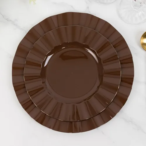 Vista 37 de Efavormart 10 Pack Platos redondos de plástico negro de 6" para postre y ensalada, platos desechables para aperitivos con borde ondulado dorado
