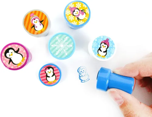 Vista 2 de TINYMILLS 24 sellos surtidos de pingüinos para niños (12 diseños diferentes) para fiestas de cumpleaños, rellenos de calcetines, recuerdos