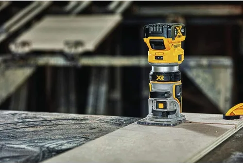 Vista 7 de DEWALT Enrutador inalámbrico Max XR de 20 V, sin escobillas, solo herramienta (DCW600B)