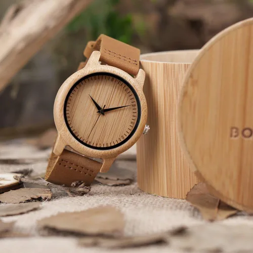 Vista 6 de BOBO BIRD Reloj de madera de bambú para hombre y mujer con correa de cuero de vaca marrón, relojes casuales de cuarzo analógico