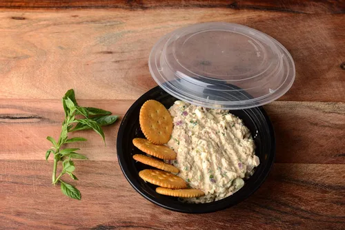 Vista 3 de Recipientes redondos de plástico para preparar comidas con tapas para microondas, 24 onzas, 50 unidades, certificado sin BPA, apilable