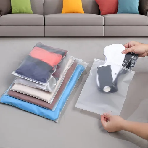 Vista 4 de Bolsas organizadoras de traje de baño, 30 bolsas de viaje esmeriladas con cremallera