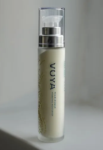Vista 2 de Voya Pearlesque Hidratante Hidratante, 1.7 fl oz (1.7 fl oz), Hidratante Facial Orgánico para Piel Hidratada y Radiante