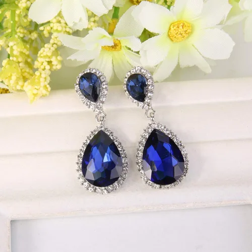 Vista 5 de EVER FAITH Aretes colgantes de cristal austriaco para mujer, Cristal