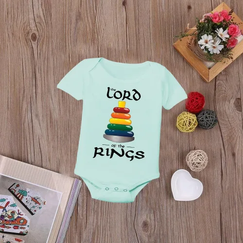 Vista 4 de El señor de los anillos - Lindo mameluco y babero con estampado personalizado para bebé