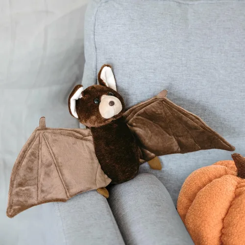 Vista 2 de The Petting Zoo Peluche de murciélago, regalos para niños, animales salvajes del zoológico Onez, juguete de peluche de murciélago de 9 pulgadas