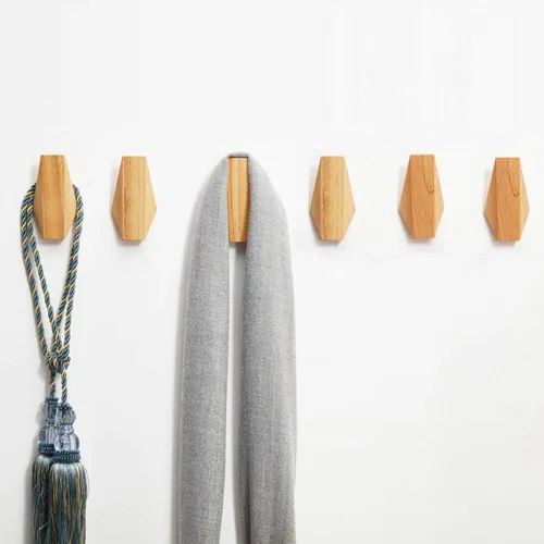 Vista 3 de Ganchos de pared de madera, paquete de 6 ganchos montados de madera rústica resistente para bata, perchero para sombreros, para colgar toallas