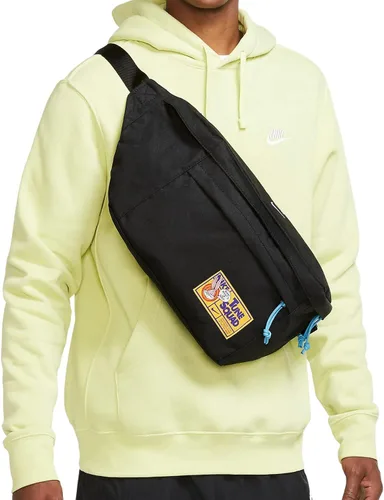 Vista 3 de Nike Tech x Space Jam A New Legacy "Tune Squad" - Bolso cruzado divertido para la cadera