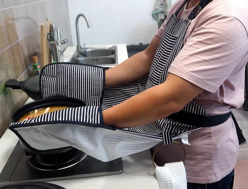 Vista 4 de Delantal de cocina de tela pesada ajustable con correa para el cuello babero extra largo lazos 2 bolsillos algodón chef cocina (delantal azul)