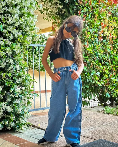 Vista 2 de Rolanko Pantalones vaqueros para niñas, cintura elástica, pierna ancha, pantalones holgados para niños, ropa para niños de 4 a 14 años
