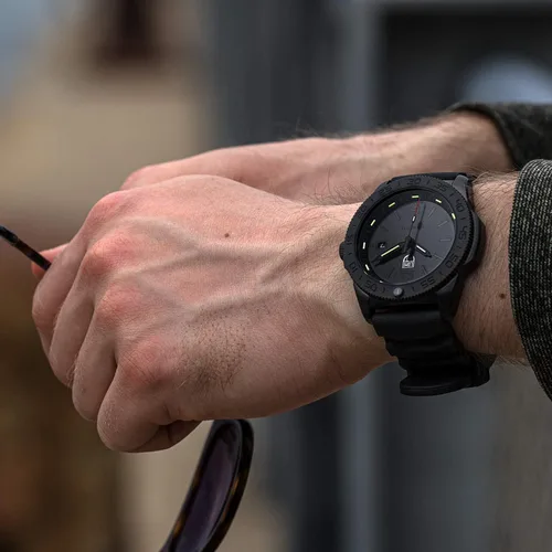 Vista 5 de Luminox Pacific Diver Sea Series Black Out - Reloj de buceo analógico de 1.732in para hombre, Negro -, Buceador