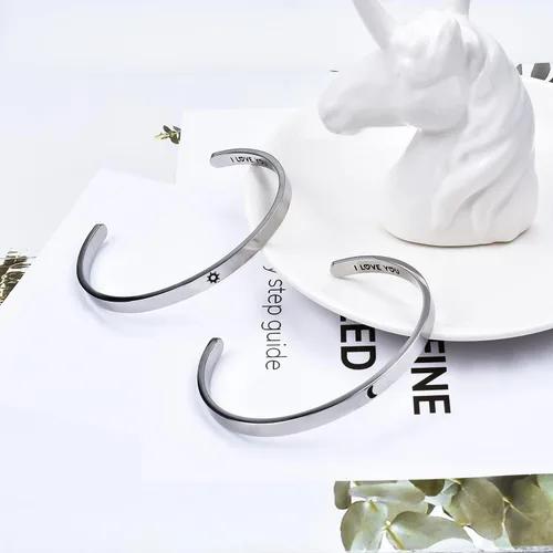 Vista 5 de Picalela - Pulseras para parejas regalos de pareja con texto I Love You para novio y novia sol y luna pulseras para parejas