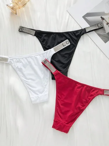 Vista 2 de GORGLITTER Bragas de tanga de 3 piezas para mujer, con estampado de letras y diamantes de imitación, ropa interior de tiro bajo