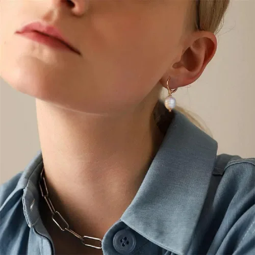 Vista 2 de 14k Gold Small Hoop Earrings with Simulated Baroque Pearl Earrings for Women Pearl Drop Dangle Earrings Gold Hoop Earrings for Women