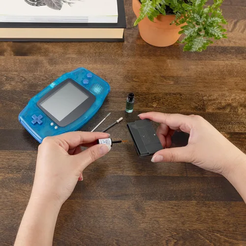 Vista 9 de iFixit Kit de limpieza de precisión: teléfono, computadora portátil, tableta