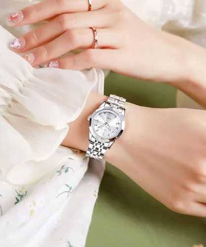 Vista 4 de OLEVS Reloj elegante para mujer reloj de cuarzo analógico de diamante dos tonos acero inoxidable impermeable luminoso regalo