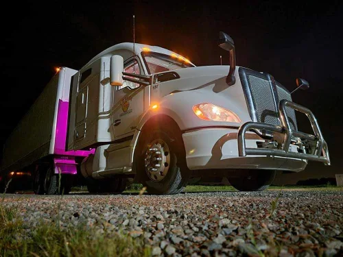 Vista 5 de iJDMTOY Lentes ámbar súper brillantes LED para rueda delantera delantera Fender Side Marker Lights compatibles con Kenworth T680 T700 T880
