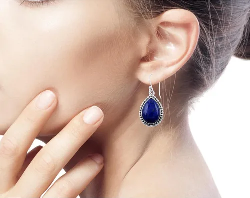 Vista 5 de NOVICA Aretes artesanales de lapislázuli de plata de ley Colgante de lágrima Esnórquel real Gancho de alambre francés Piedra natal azul Acabado