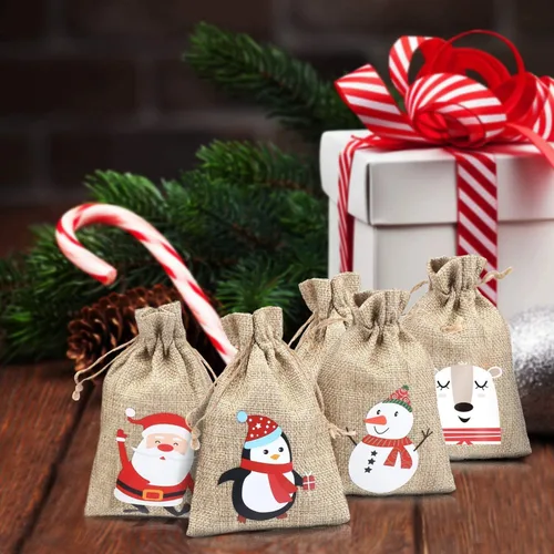 Vista 5 de Bolsas de yute y arpillera de Navidad de LOKIPA, bolsas de yute y lino de Navidad con cordón para regalos y dulces de Navidad (12)