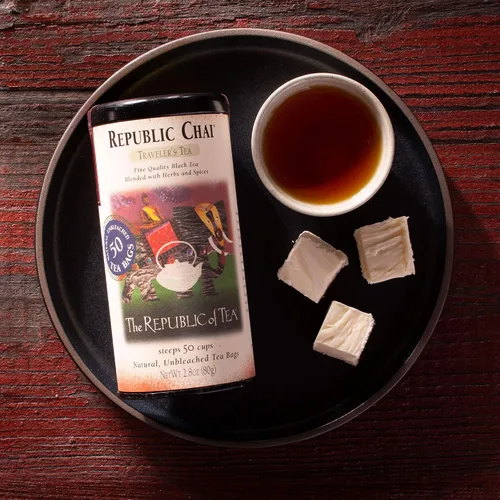 Vista 3 de The Republic of Tea - Té negro chai, lata de 50 bolsitas de té Made for morning or afternoon. Brisk and full-bodied with notes of warming ginger