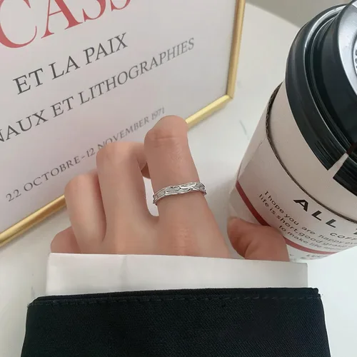 Vista 17 de Anillo de plata de ley 925, minimalista, ajustable, hecho a mano, para mujeres y niñas