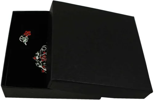 Vista 3 de Lilylin Designs Conjunto de regalo de joyería en caja con diseño floral de cristal rojo y verde, Metal, Sin piedra preciosa