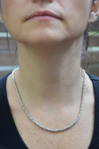 Vista 5 de BluSilver - Collar de cadena de plata de ley 925 de Bizantina hecho a mano en Bali 0.118in