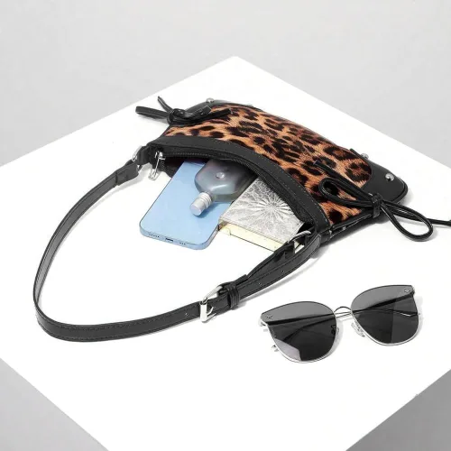 Vista 4 de Fashionable Genuine Leather Crossbody Bag, Leopard Print Shoulder Purse, Vintage Chic for Various Occasions