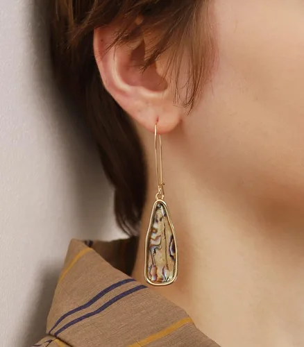 Vista 3 de Pendientes colgantes de abulón para mujer - Joyería de textura geométrica