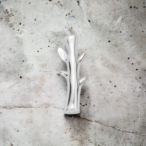 Vista 3 de Mezuzah Nambé Tree of Life - Estuche de aleación de 5 pulgadas con diseño de árbol simbólico, acento contemporáneo y atemporal de Judaica