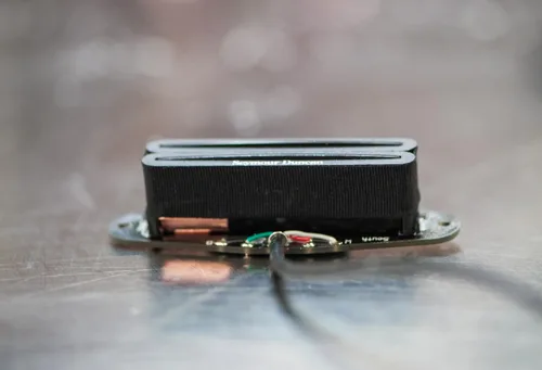 Vista 2 de Seymour Duncan Hot Rails Tele - Cuello - Negro - Pastilla Guitarra Eléctrica