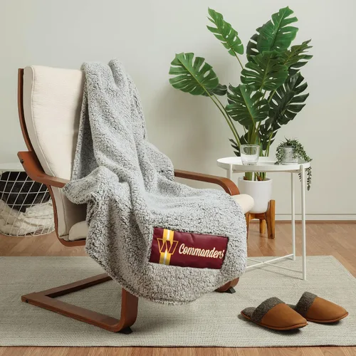 Vista 35 de FOCO Manta Sherpa de nube con logotipo grande del equipo de la NFL, 60 x 70 pulgadas