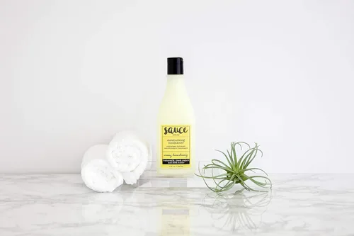 Vista 4 de SAUCE BEAUTY Creamy House Dressing - Acondicionador para cabello rizado, cabello fino a medio, desenredante para el control del encrespamiento