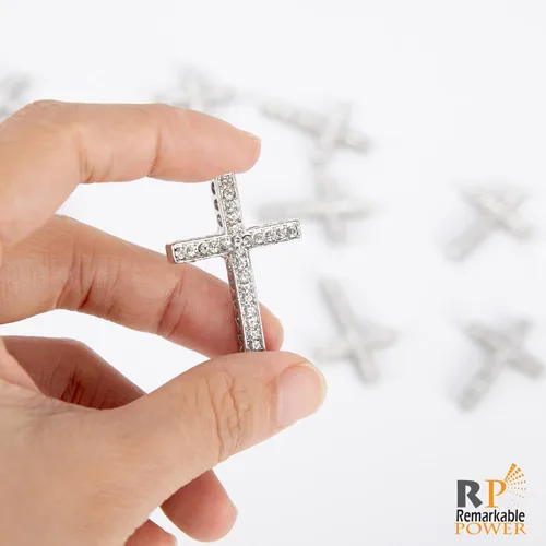 Vista 5 de Colgante de cuentas de plata con dije de cruz de diamantes de imitación para pulsera y joyería