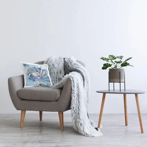 Vista 2 de Stupell Industries Modern Nautilus Beach Shell Design by Liz Jardine - Almohada (18 x 18 pulgadas), color azul Indoor Pillow, Made in USA - By Liz