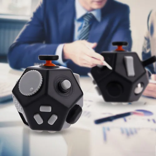 Vista 4 de Mini cubo de dedos, juguetes sensoriales para aliviar el estrés y la ansiedad y la depresión anti para niños y adultos con TDA, TDAH, TOC, autismo
