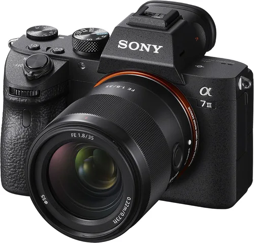 Vista 6 de Sony FE 35mm F1.8 Lente Prime de Gran Apertura (SEL35F18F)