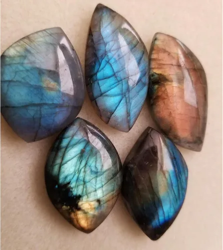 Vista 3 de JIC Gem Healing Crystals India Labradorite Irregular Shape Stones, Piedra, 20 piezas