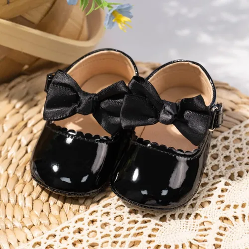 Vista 7 de Oamico Zapatos planos Mary Jane para bebés y niñas, suela de goma antideslizante con Bownot para primeros pasos, zapatos de vestir de boda