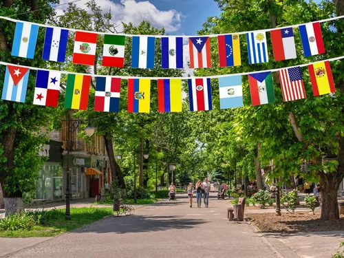 Vista 5 de Banderas de cuerda para decoración de América Latina, 22 banderas de países de habla española, banderines para decoración de eventos del mes