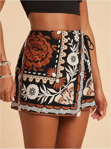 Vista 2 de SweatyRocks Mini faldas bohemias para mujer, pantalones cortos florales con Negro