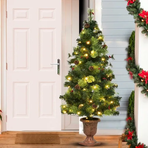 Vista 3 de Árbol de Navidad pequeño de 5 pies con base de maceta dorada, 100 luces, 12 bayas rojas y 12 piñas