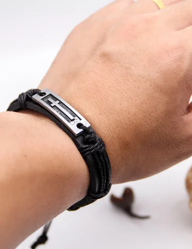 Vista 5 de LNKRE JEWELRY Pulsera cruzada de cuero de moda religiosa cristiana ajustable