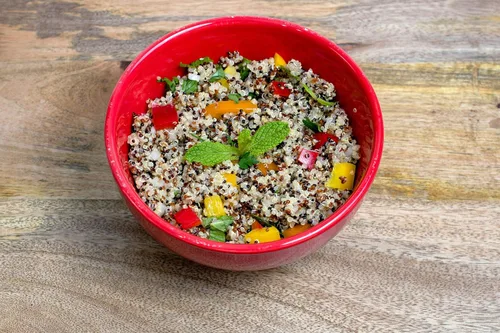 Vista 5 de Food to Live Quinua orgánica tricolor, 1 libra, sin OMG, mezcla de quinua blanca, negra y roja, grano entero, semillas crudas, no irradiada, kosher