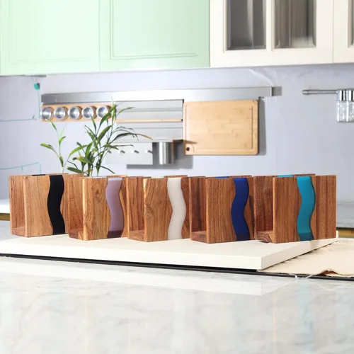 Vista 2 de Servilletero de madera de acacia y resina epoxi transparente para mesa, organización rústica de servilletas de granja para cocina, comedor